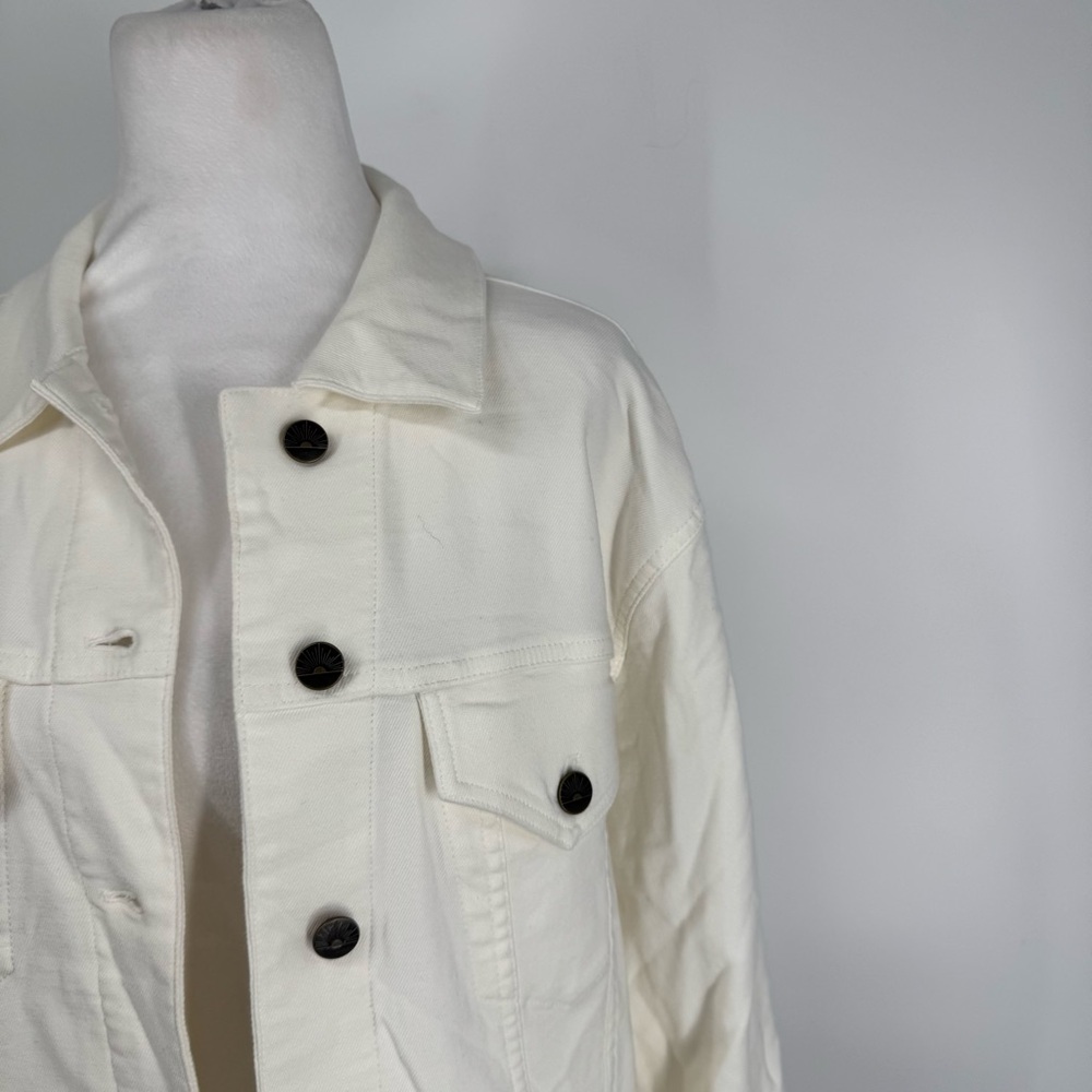Faherty  Women's White Denim Jacket - Picture 5 of 13